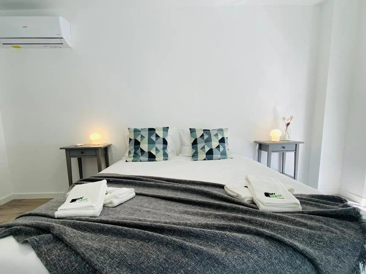Tia Anica House I - Apartment With Terrace In Central Fuseta Beach Village