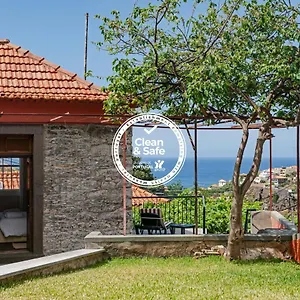 Casa Da Aldeia By An Island Ferienhaus Câmara de Lobos