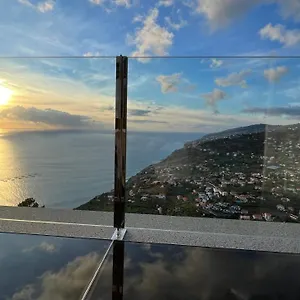 Maison Blanche Ferienhaus Arco da Calheta (Madeira)
