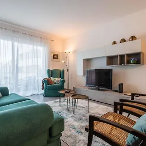 Caravelas 2-bedroom With Pool - 50m From The Armação de Pêra