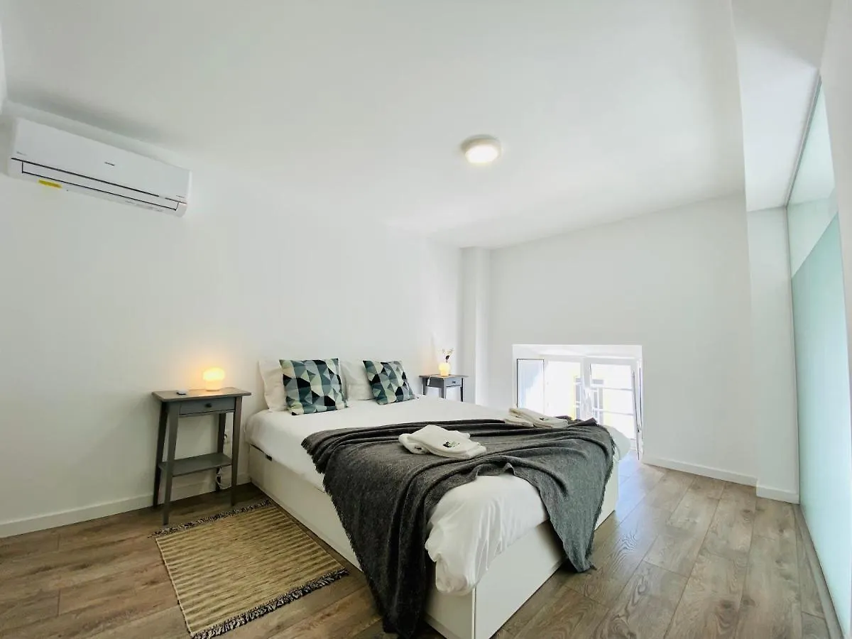 Tia Anica House I - Apartment With Terrace In Central Fuseta Beach Village Holiday home Fuzeta